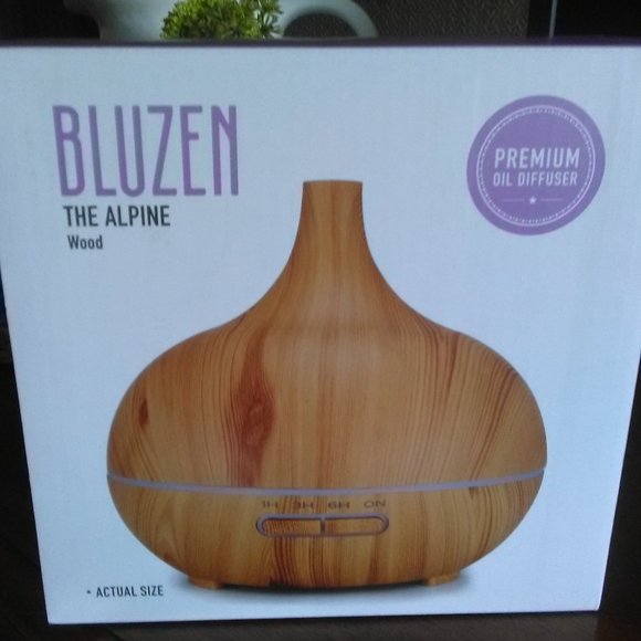 SOLD BNIB BLUZEN The Alpine Wood Essential Oil Diffuser - Picture 5 of 10